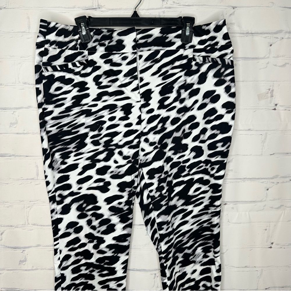 New‎ York & Company 7th Ave size 14 black & white pants